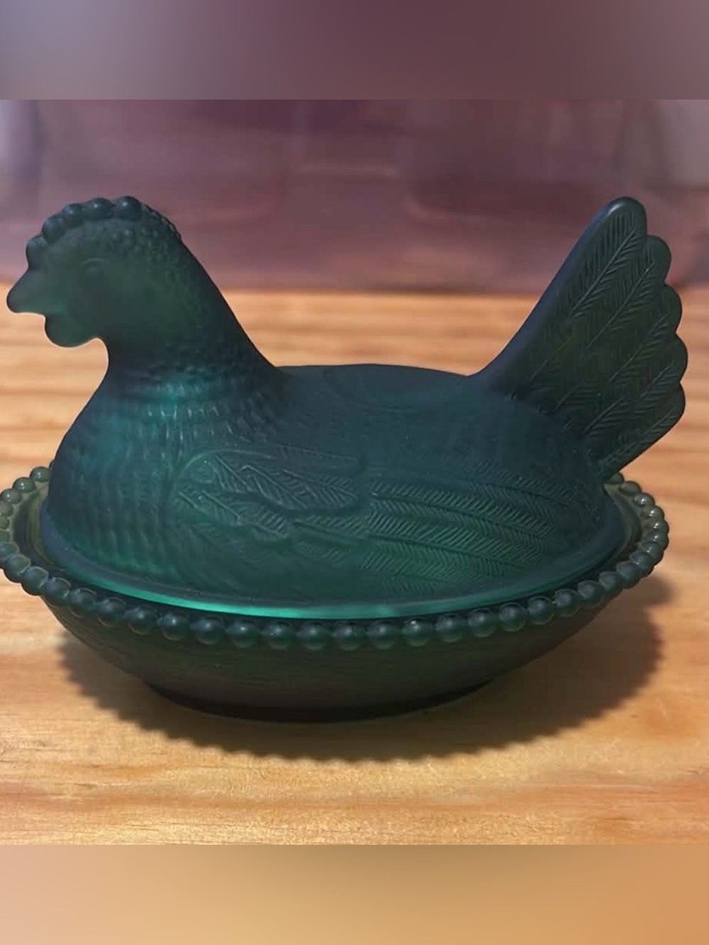 Indiana Glass Emerald Green Hen Covered Dish